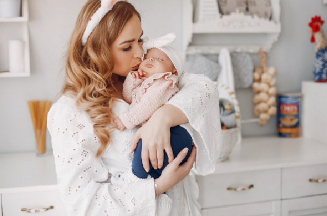 Sữa Blackmores Úc số 1 lon 900g cho trẻ 0-6 tháng