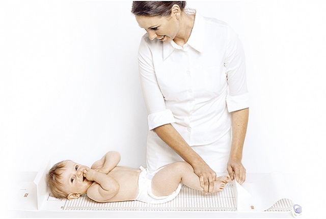 Sữa Blackmores Úc số 1 lon 900g cho trẻ 0-6 tháng