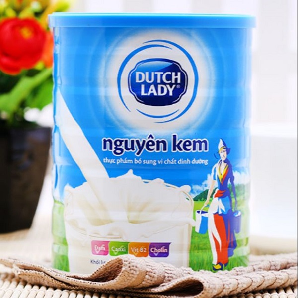 Sữa bột nguyên kem Cô Gái Hà Lan lon 850g