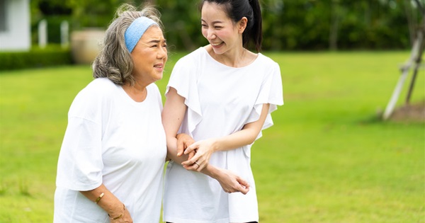 Sữa Calosure Gold Ít Đường lon 900g cho người lớn tuổi