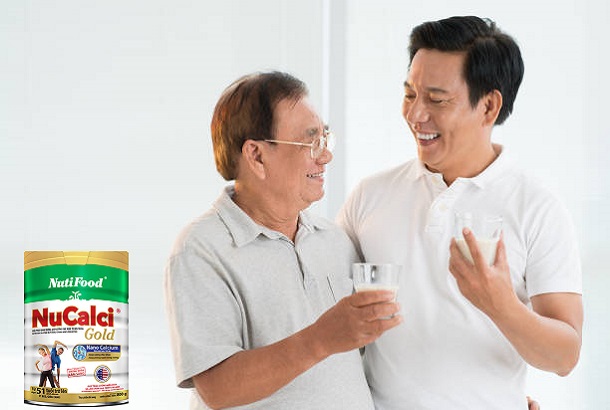 Sữa Nucalci Gold lon 800g dinh dưỡng xương chắc cho người từ 51 tuổi