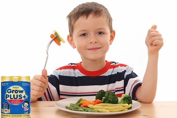 Sữa NutiFood Grow Plus + Xanh lon 1.5kg cho trẻ trên 1 tuổi