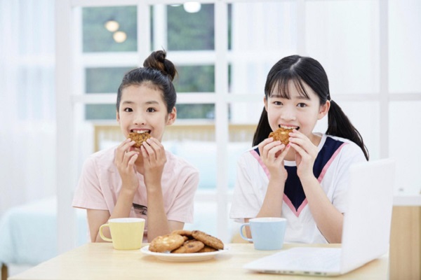 Sữa Pediasure 10+ hộp pha sẵn 180ml cho trẻ từ 10 tuổi