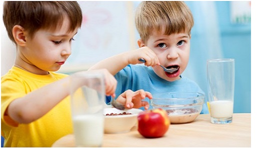 Sữa pha sẵn Nuti Grow Plus + Vàng hộp 180ml cho trẻ từ 1 tuổi