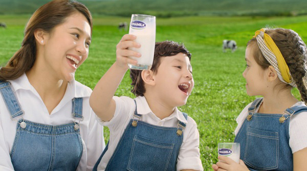 Sữa tươi Vinamilk hương dâu hộp 180ml