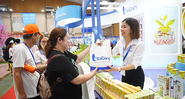 Sữa Vitadairy Gluvita Gold lon 900g cho người tiểu đường