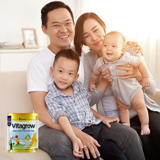 Sữa Vitagrow 1+ Tăng Chiều Cao Cho Trẻ Từ 1-2 tuổi lon 900g