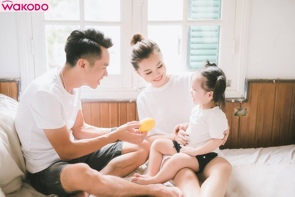 Combo Sữa Wakodo số 3 lon 830g cho trẻ trên 3 tuổi