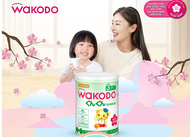 Combo Sữa Wakodo số 3 lon 830g cho trẻ trên 3 tuổi