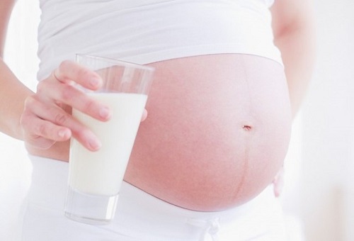 Sữa cho mẹ mang thai và cho con bú Bellamys Organic Úc 