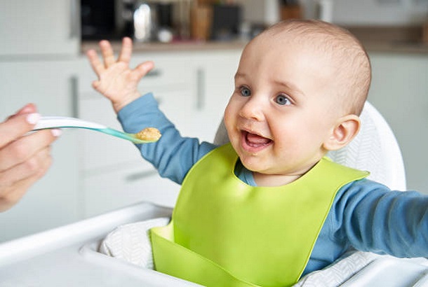 Sữa bột I Am Mother số 4 hộp 800g cho trẻ 1-3 tuổi
