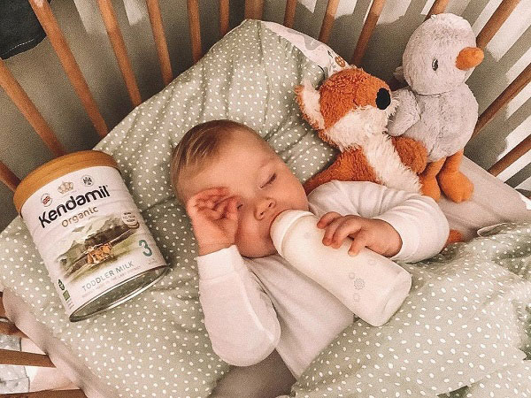 Sữa Kendamil Organic số 1 lon 800g cho trẻ 0-6 tháng