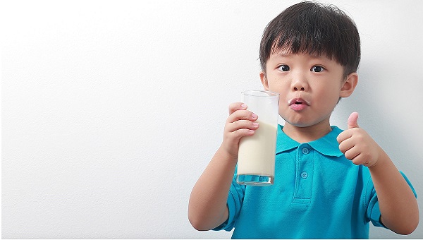 sữa meiji và sữa morinaga loại nào tốt hơn