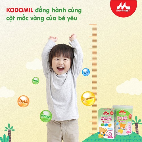 Sữa Morinaga số 3 850g hương dâu hộp giấy từ 3 tuổi 