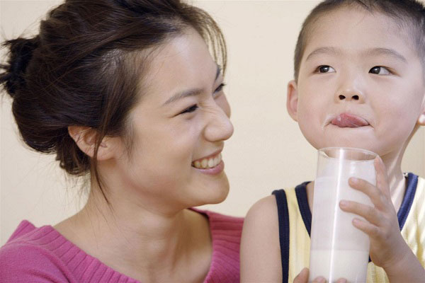 sữa pedisure 850g cho trẻ biếng ăn