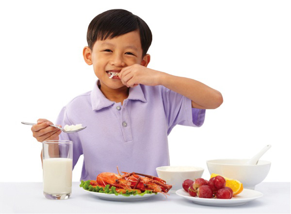 Sữa Oggi Gold hộp 180ml cho trẻ suy dinh dưỡng thấp còi từ 1-10 tuổi