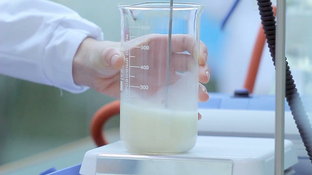 sữa tươi nguyên kem Laciate hộp 200ml nhập khẩu Ba Lan