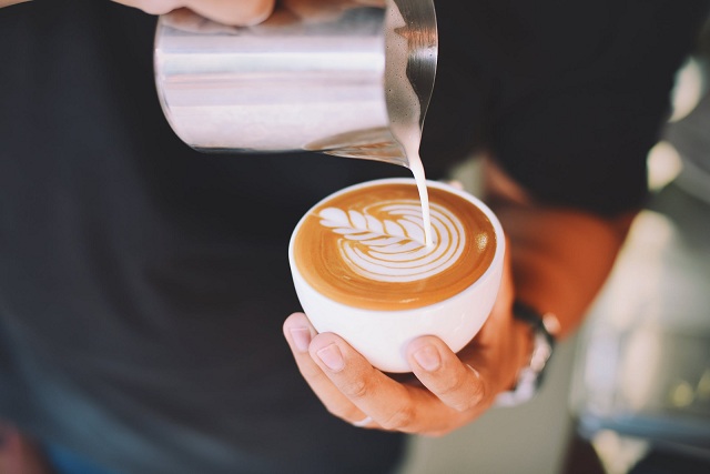Sữa tươi nguyên kem Lemnos Úc hộp 1L