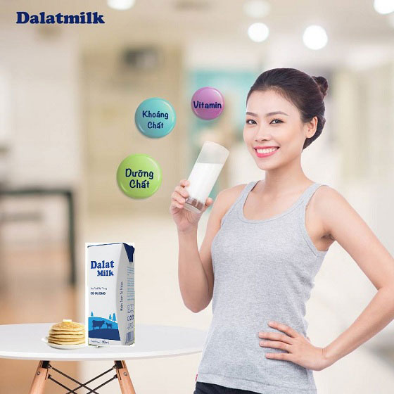 sữa tươi Dalatmilk có đường hộp 180ml