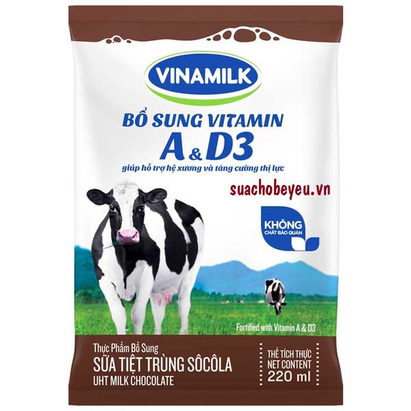 Sữa tiệt trùng Vinamilk hương socola bịch 220ml