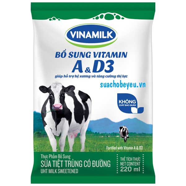 Sữa tươi tiệt trùng có đường Vinamilk bịch 220ml - suachobeyeu.vn