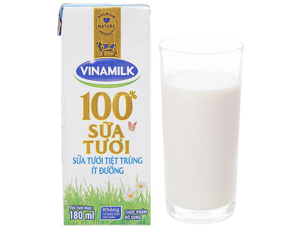 sữa tươi tiệt trùng vinamilk ít đường hộp 180ml