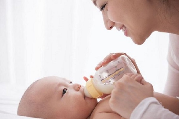 Sữa XO Không.  1 lon 400g cho bé 0 đến 3 tháng tuổi