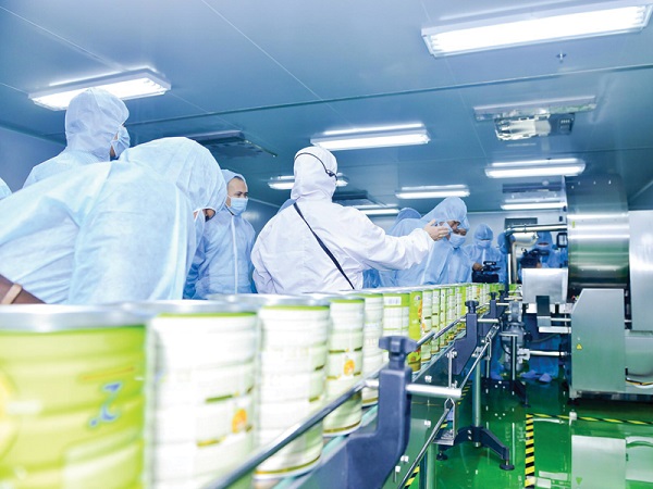 Sữa Calosure Gold Ít Đường lon 400g cho người lớn tuổi