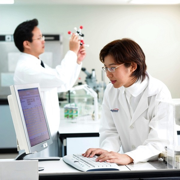 Sữa Enfagrow Premium Toddler lon 1.04kg cho trẻ 1-3 tuổi